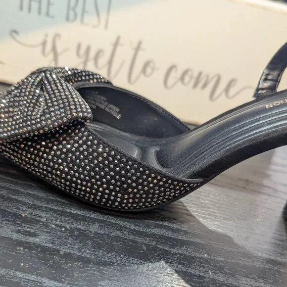 BCBGeneration Idalia Pointed Toe Pump - Picture 5 of 5